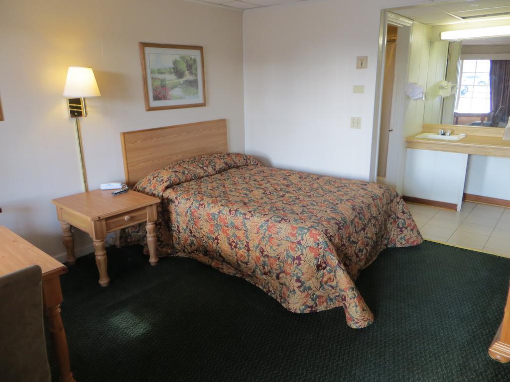 Pine Crest Motor Lodge Holly Springs Zewnętrze zdjęcie