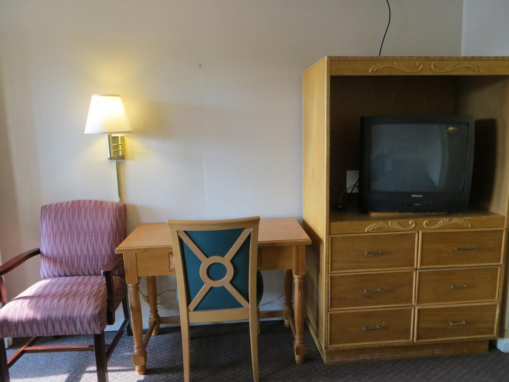 Pine Crest Motor Lodge Holly Springs Zewnętrze zdjęcie