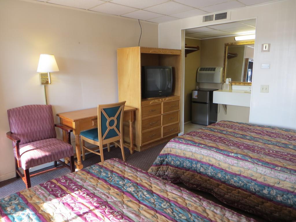 Pine Crest Motor Lodge Holly Springs Zewnętrze zdjęcie