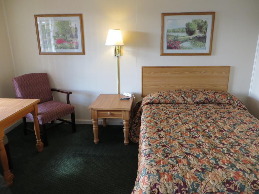Pine Crest Motor Lodge Holly Springs Pokój zdjęcie