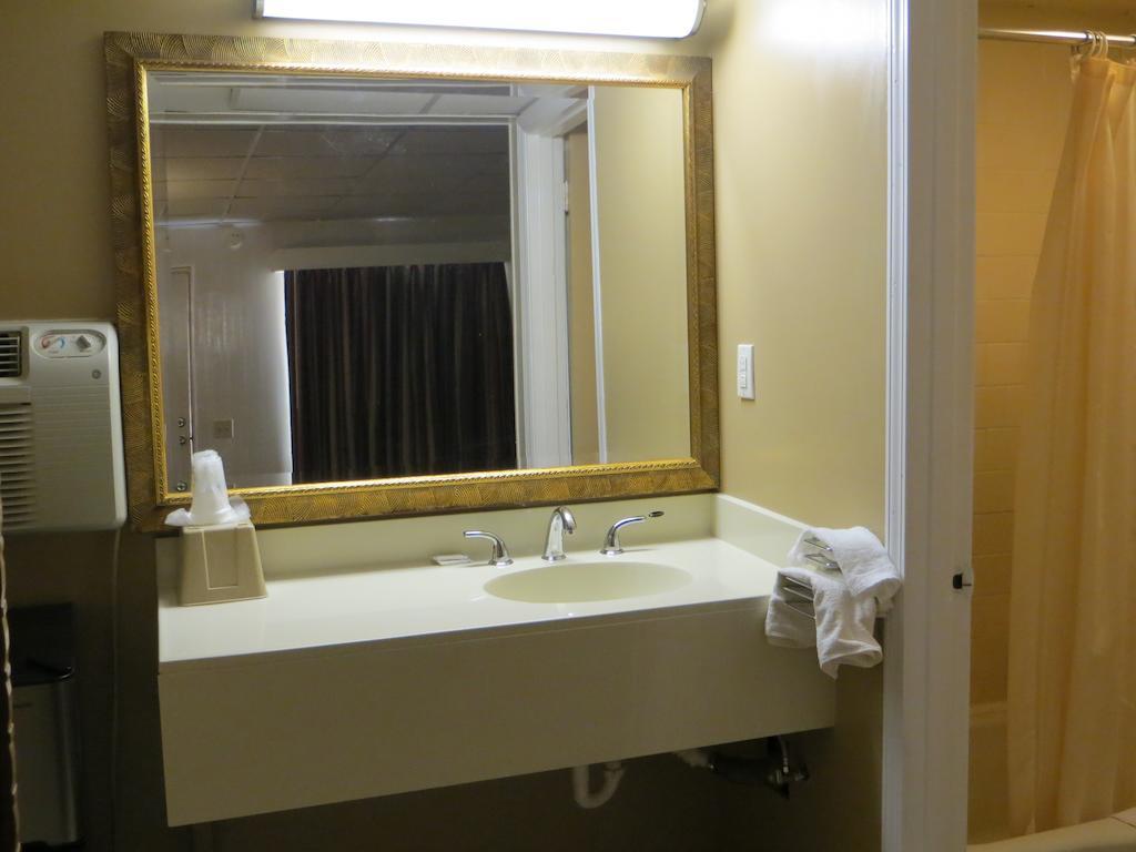 Pine Crest Motor Lodge Holly Springs Zewnętrze zdjęcie